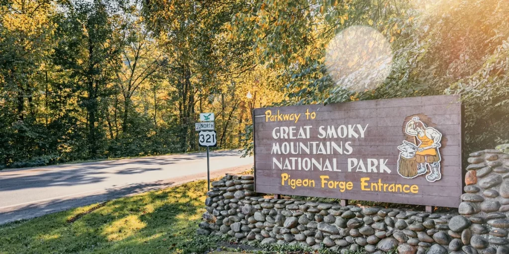 smoky-sign This image is by Jeepin' In The Smokies Jeep Rentals.